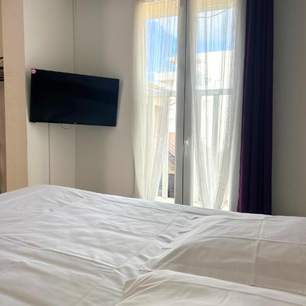 Hotel Le Carnon Buitenkant foto